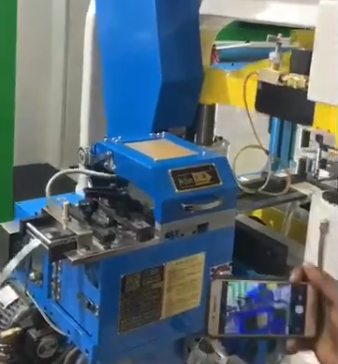 明勖衝床配午夜福利精品夾式午夜男女视频在印度展會衝壓現場